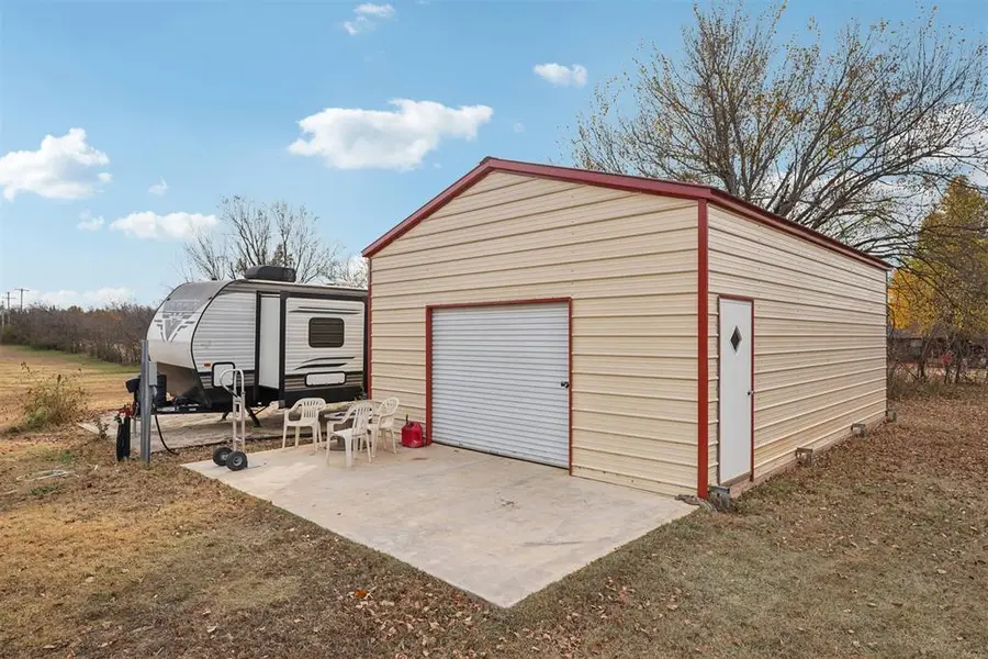 930 Estell Drive, Moore, OK 73160 - Image #2