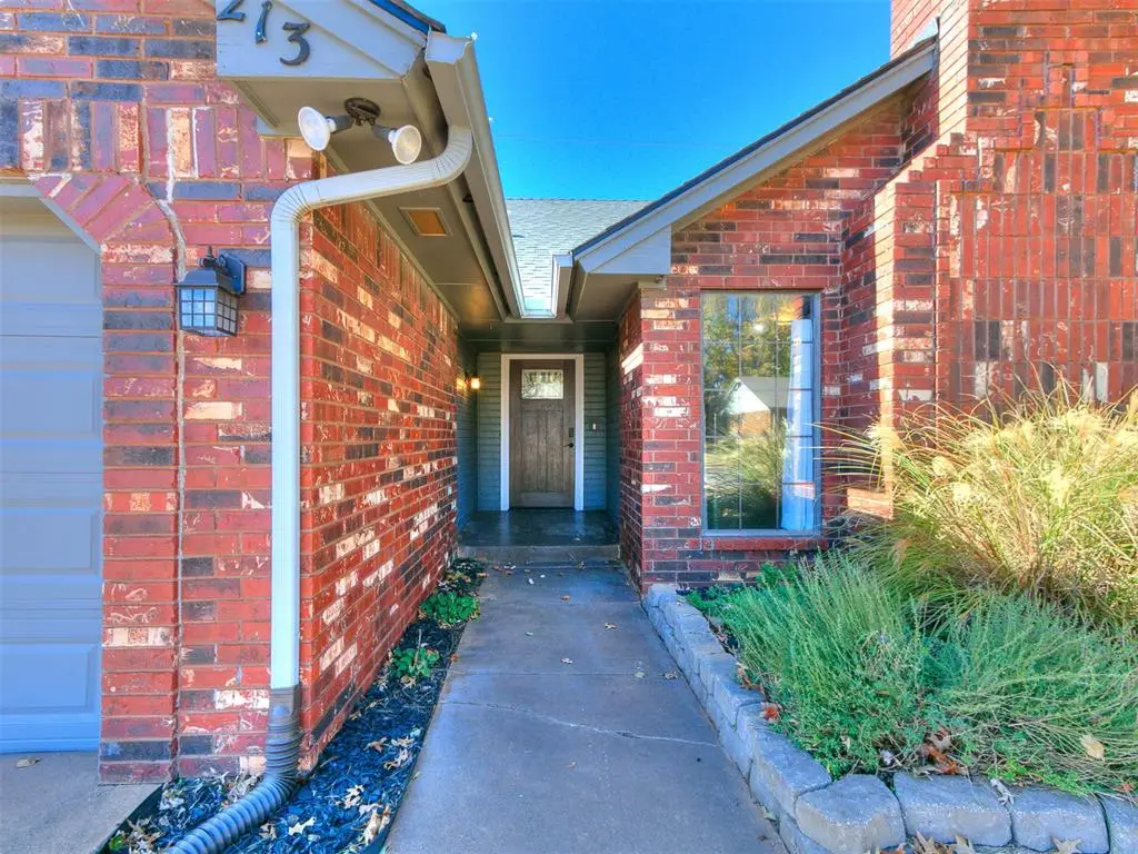 213 N Rockypoint Drive, Edmond, OK 73003 - Image #1