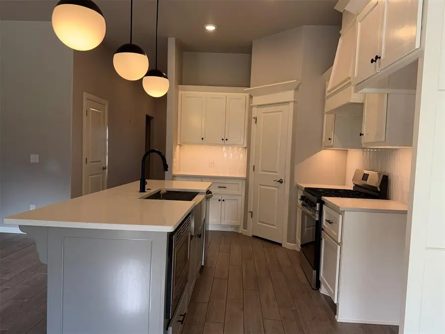 9304 NW 90th Street, Yukon, OK 73099 - Image #3