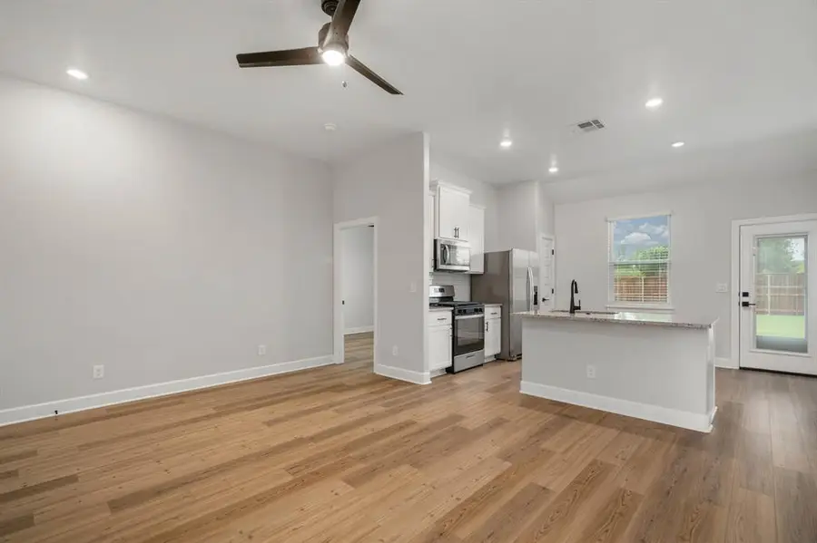 3116 Aidyn Court, Yukon, OK 73099 - Image #3