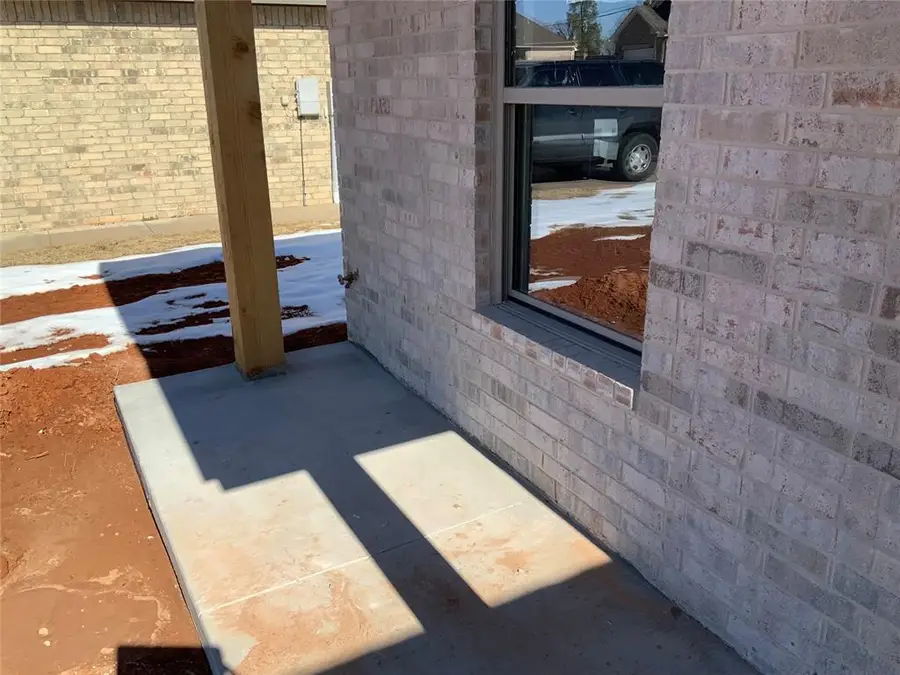 4604 Hambletonian Lane, Mustang, OK 73064 - Image #3