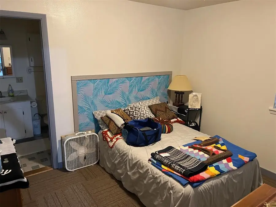 210 Hoover Circle, Elk City, OK 73644 - Image #3