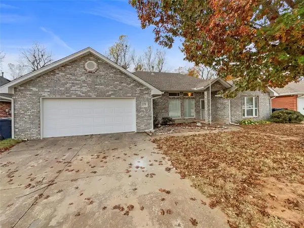 11708 Hollyrock Drive, Yukon, OK 73099