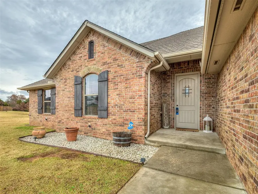 9100 Conners Way, McLoud, OK 74851 - Image #2