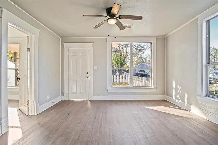 907 N Mckinley Avenue, Shawnee, OK 74801 - Image #2