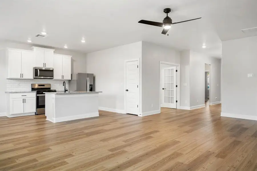 11917 SW 30th Street, Yukon, OK 73099 - Image #3