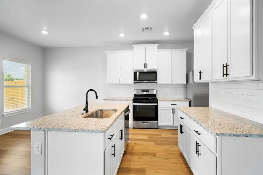 3100 Adelyn Terrace, Yukon, OK 73099 - Image #2