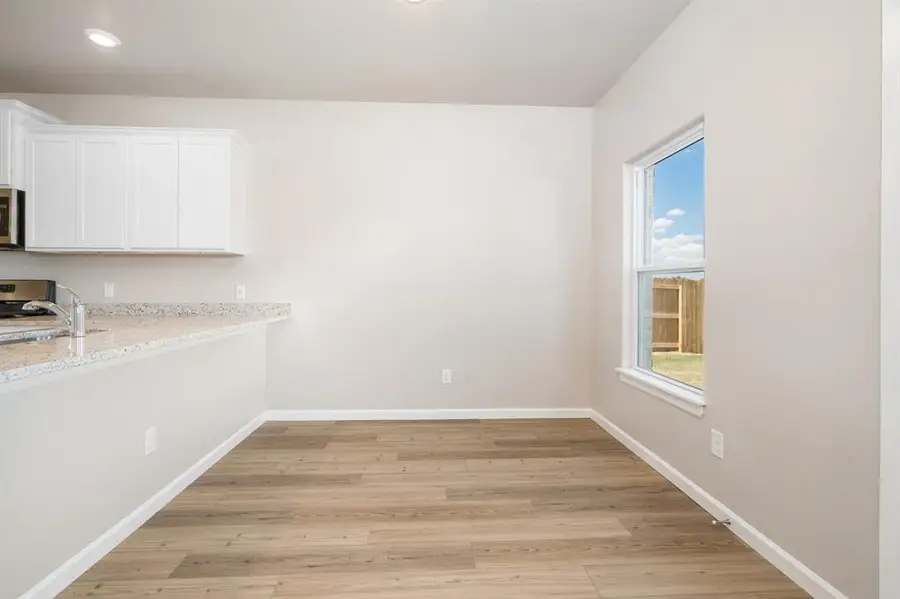 712 Luna Way, Tuttle, OK 73089 - Image #3