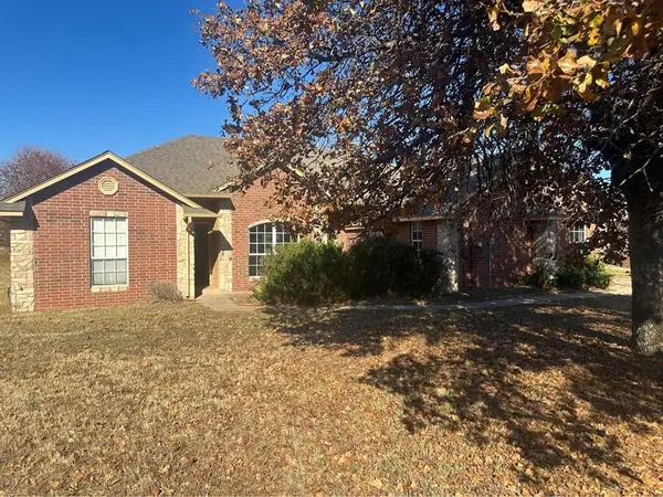 2380 Holden Lane, Blanchard, OK 73010