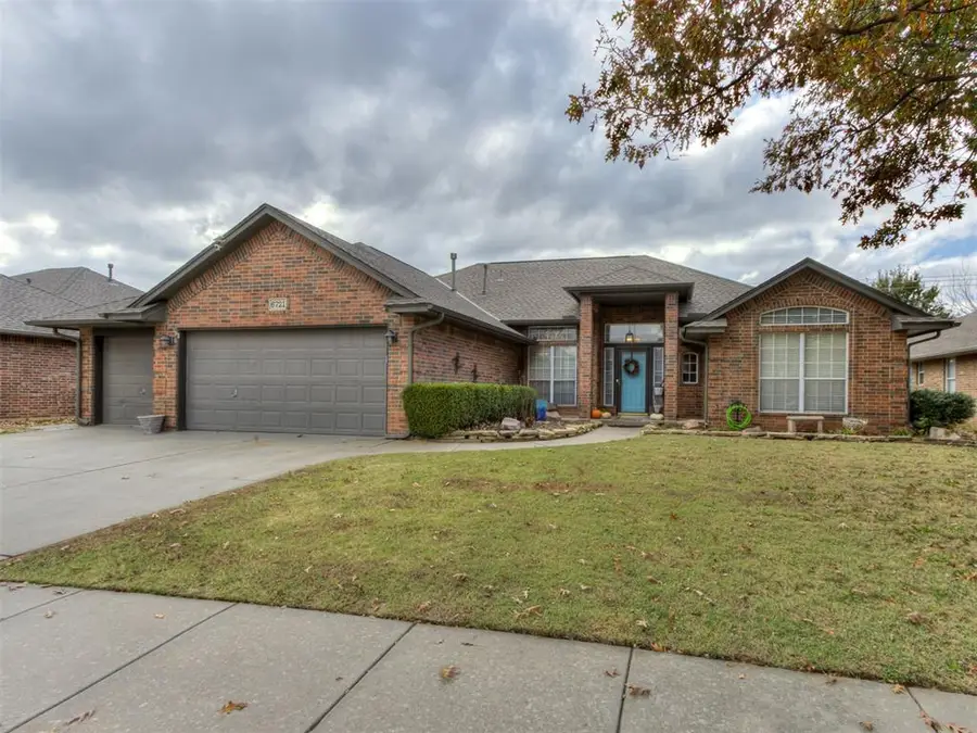 6721 Green Meadow Lane, Oklahoma City, OK 73132 - Image #3