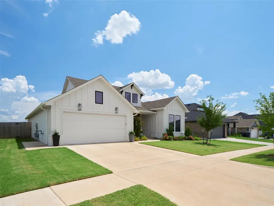 15900 Bison Drive, Oklahoma City, OK 73170 - Image #2