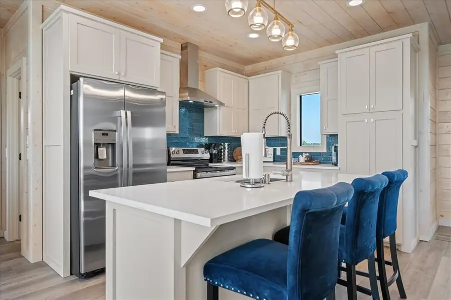 18 Deer Valley Circle, Broken Bow, OK 74728 - Image #2