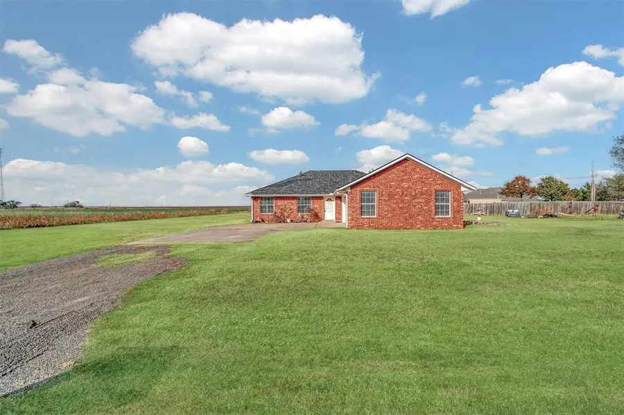 420 W 4th Street, Duke, OK 73532 - Image #2