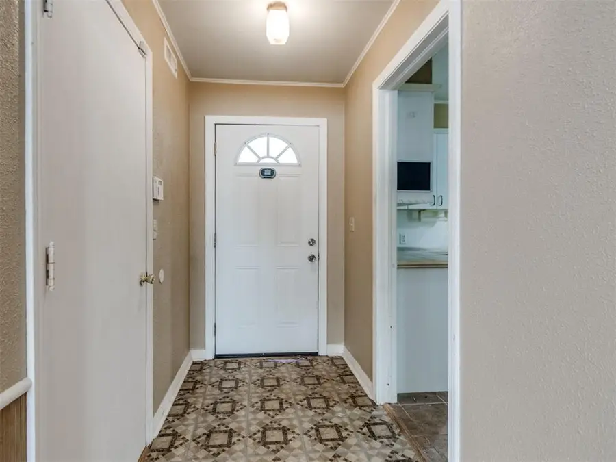 3016 NW 70th Street, Oklahoma City, OK 73116 - #3