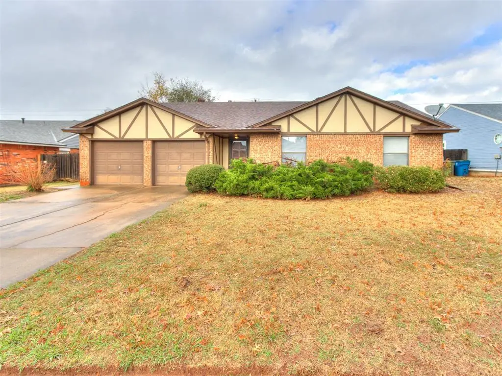 2109 Castle Rock, Edmond, OK 73003 - Image #1