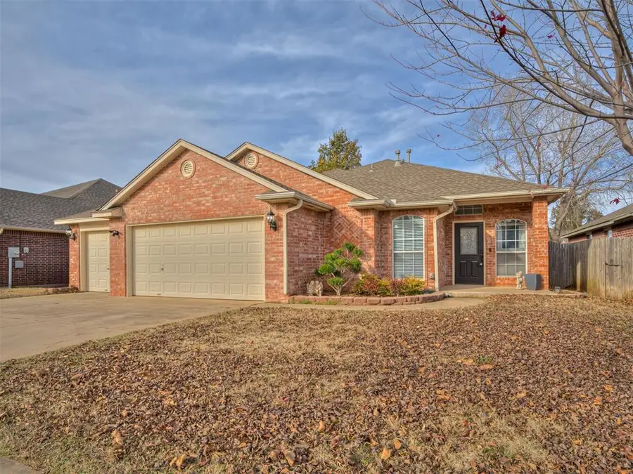 1909 Fair Meadow Drive, Edmond, OK 73003 - Image #2