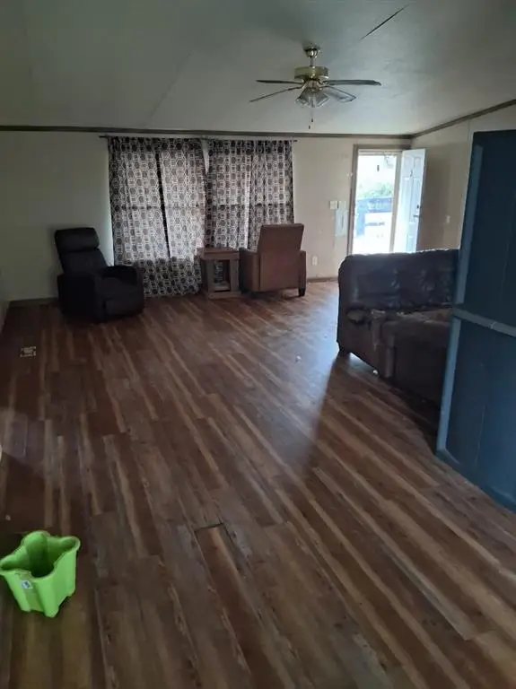 518 S Creek Street, Holdenville, OK 74848 - Image #3