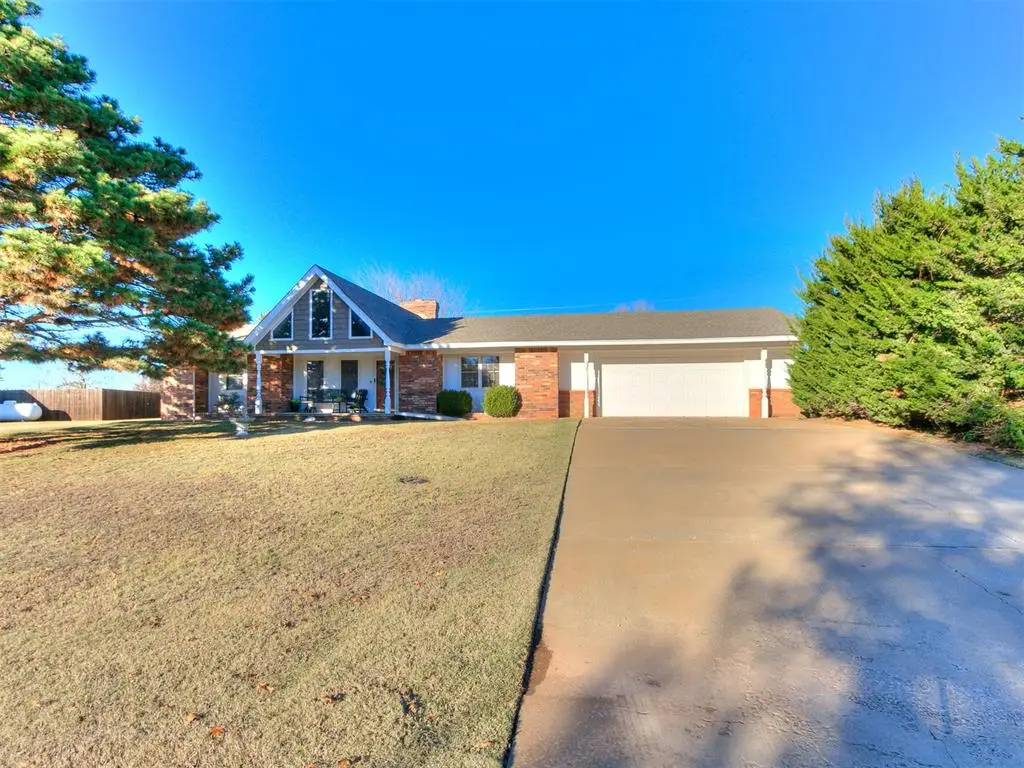 105 Wildwood Drive, Kingfisher, OK 73750 - Image #1