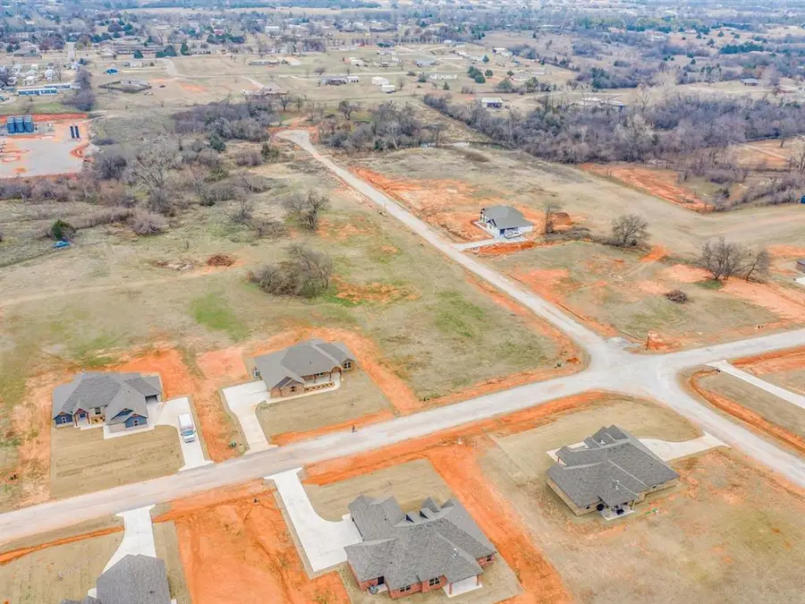 2333 Dixie Drive, Blanchard, OK 73010 - Image #2