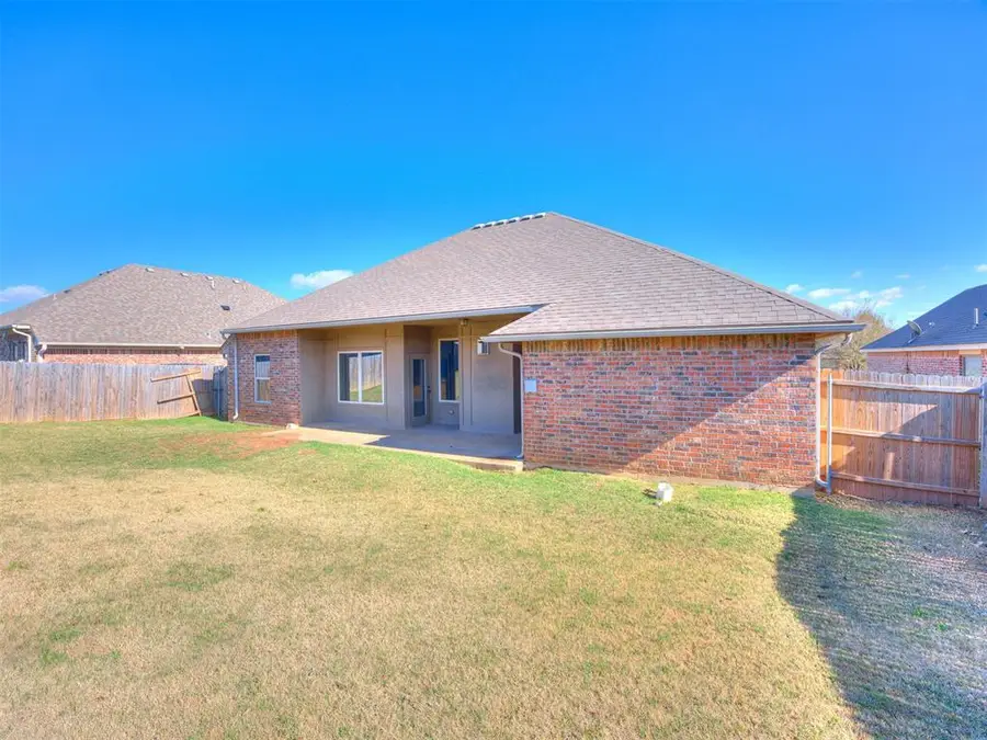 709 S Patterson Drive, Moore, OK 73160 - Image #3