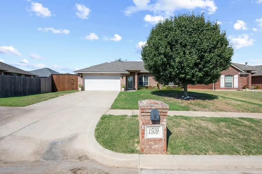 1509 N Central Parkway, Norman, OK 73071 - Image #2
