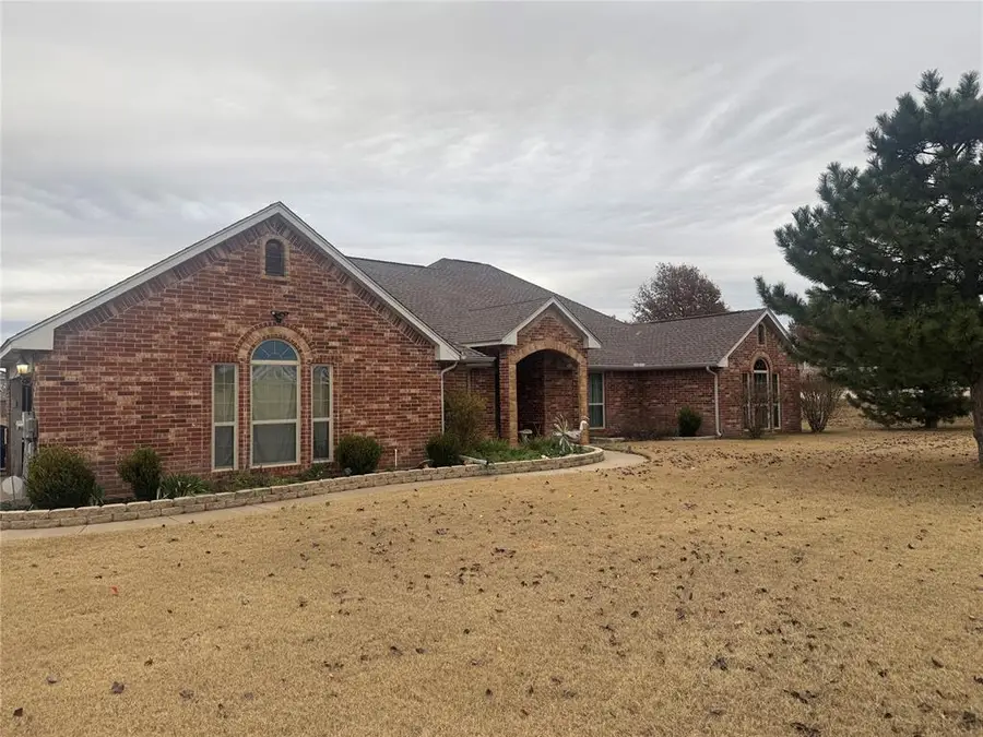 1560 Twin Spires Trail, Guthrie, OK 73044 - Image #2
