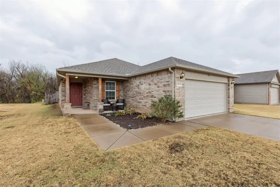 10124 Sussex Place, The Village, OK 73120 - Image #2