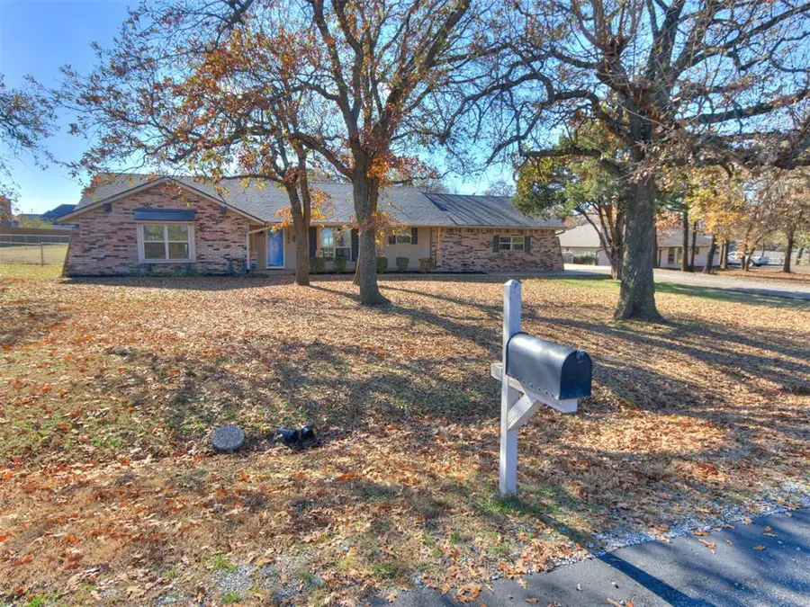 312 Atchley Drive, Edmond, OK 73034 - Image #2