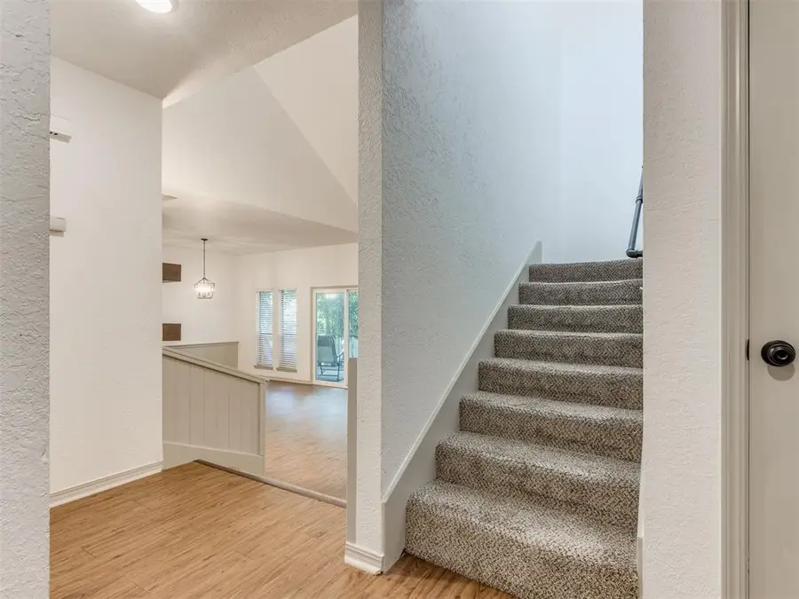 1404 Mary Lee Lane, Edmond, OK 73034 - Image #3