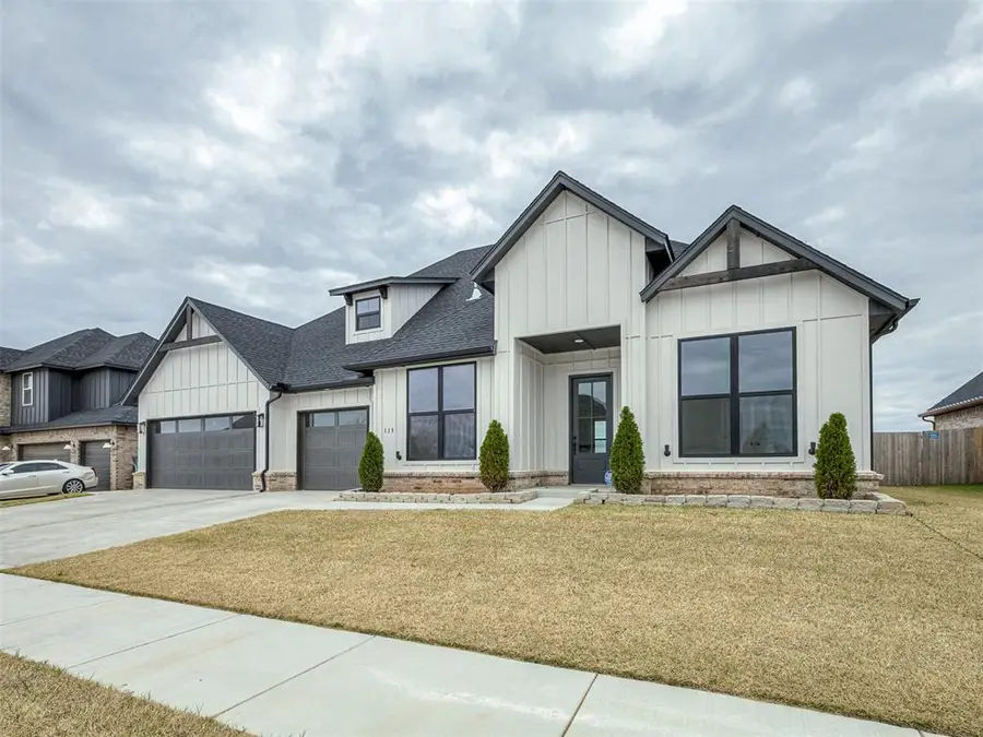 113 Carlow Way, Yukon, OK 73099 - Image #2