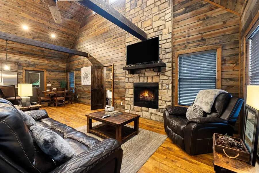 31 Rough Cut Circle, Broken Bow, OK 74728 - Image #2