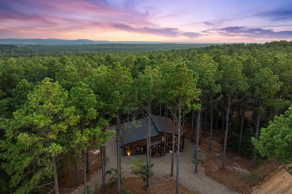 147 NW Alumacraft Trail, Broken Bow, OK 74728 - Image #1