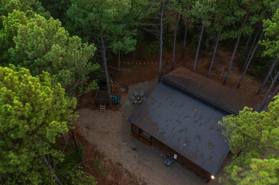 147 NW Alumacraft Trail, Broken Bow, OK 74728 - Image #2