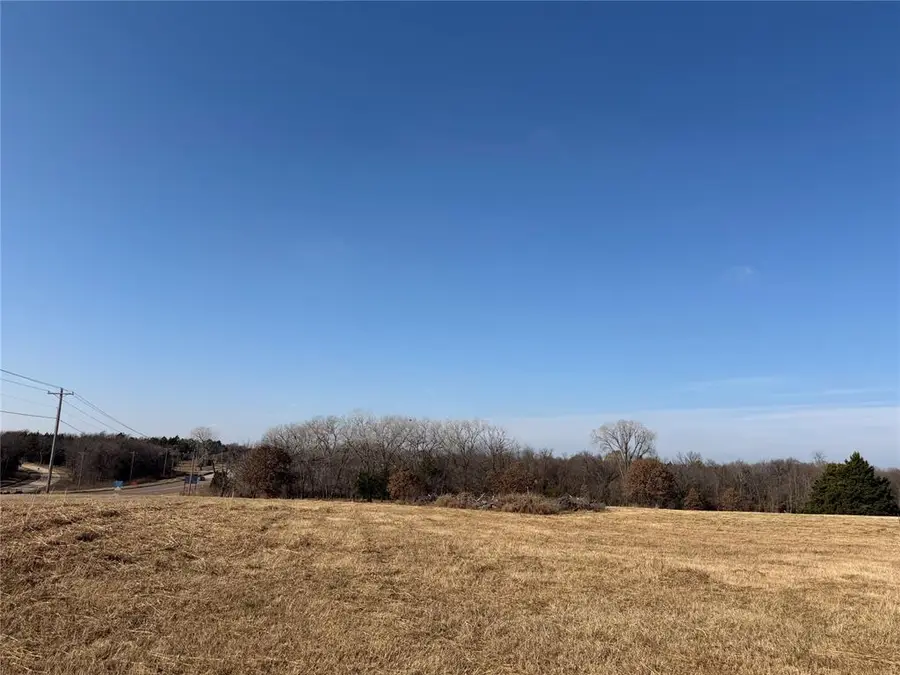 7415 E Second Street, Edmond, OK 73034 - Image #3