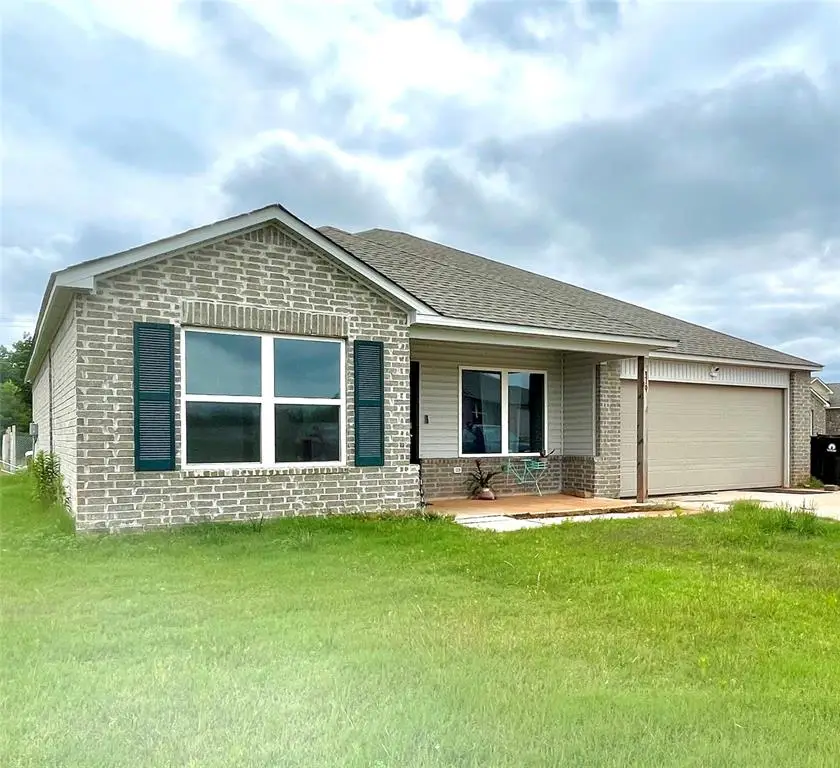 319 Starlight Drive, Shawnee, OK 74804 - Image #1