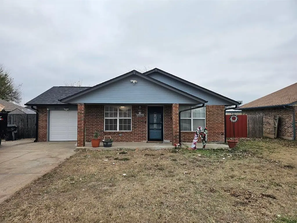 961 N Windermere Drive, Moore, OK 73160 - Image #1