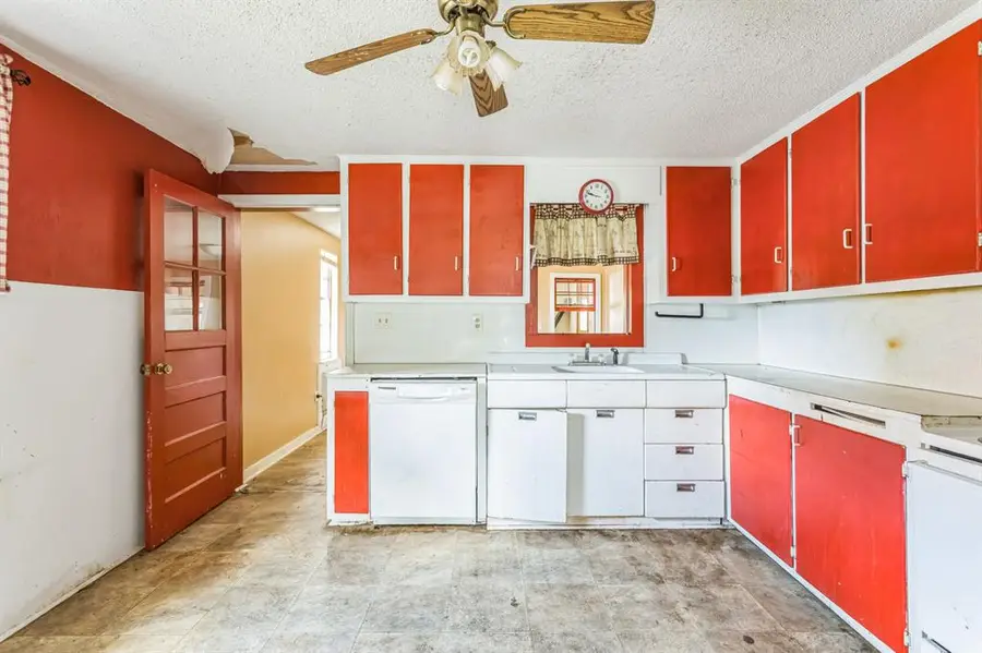 1318 Young Street, Alva, OK 73717 - Image #2