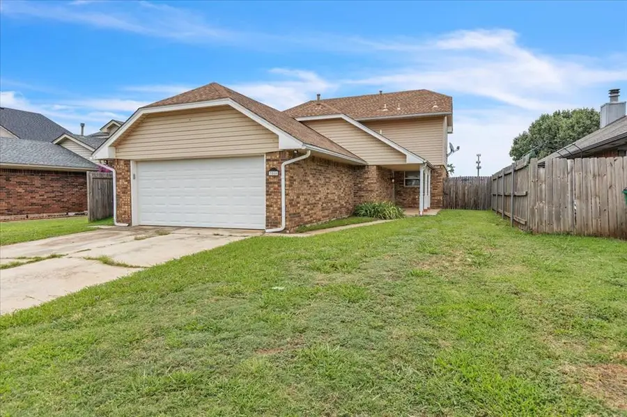 3816 Windswest Court, Oklahoma City, OK 73179 - Image #2