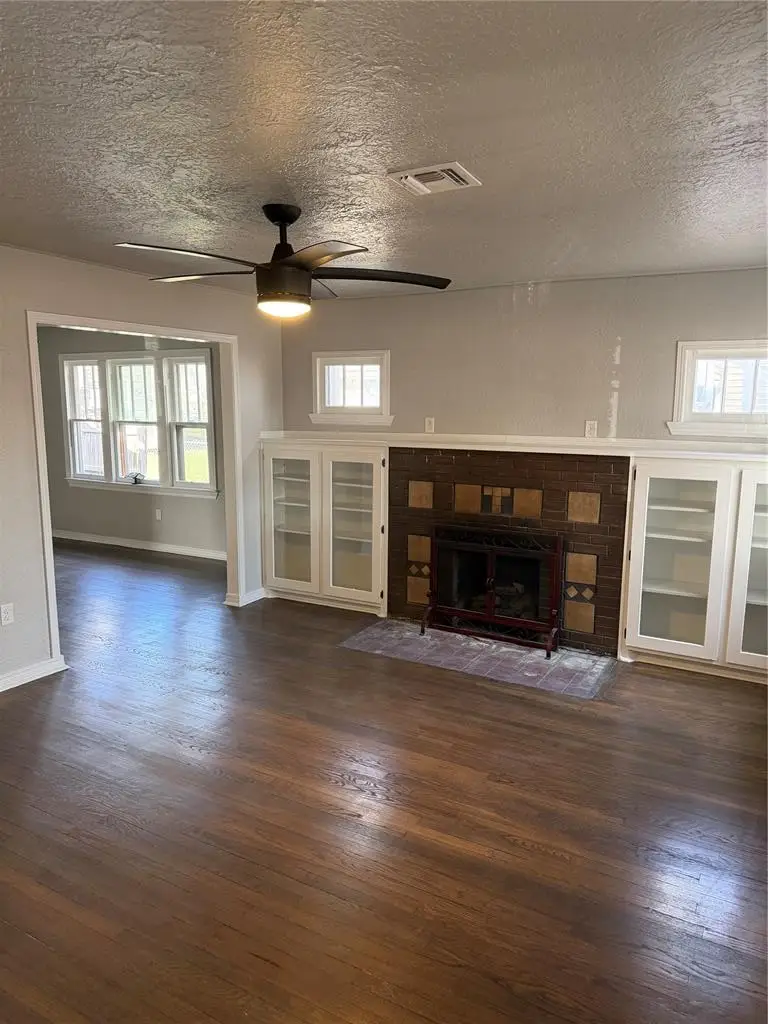 828 S 16th Street, Chickasha, OK 73018 - Image #2