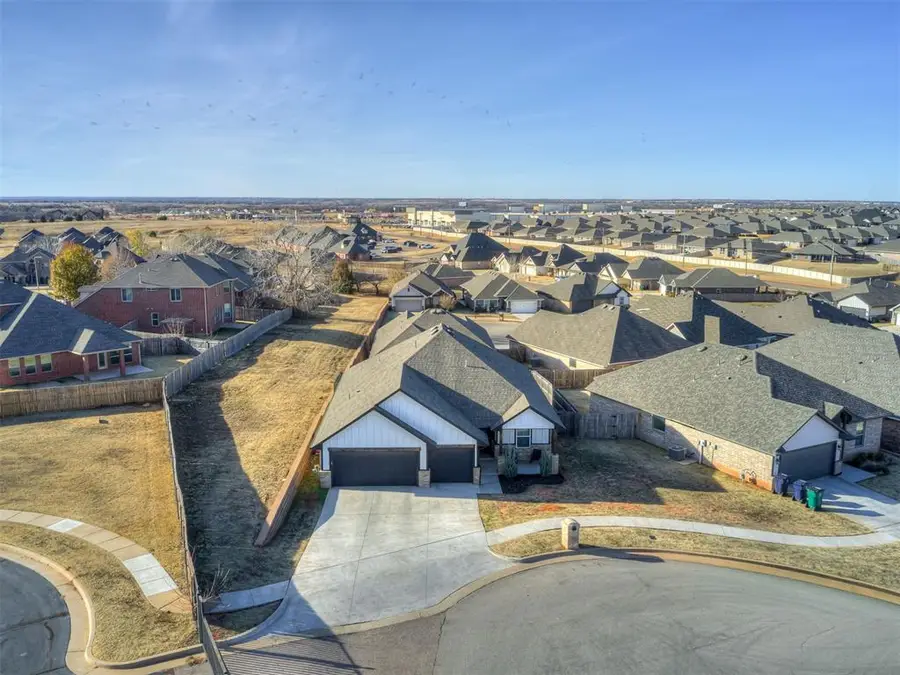 17801 Morning Sky Court, Edmond, OK 73012 - Image #2