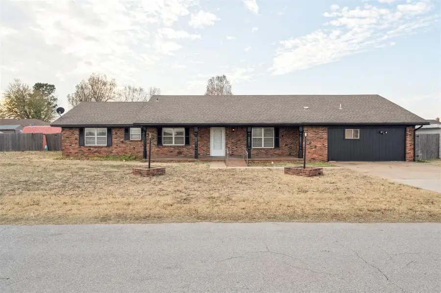 202 Walter Way, Anadarko, OK 73005 - Image #2