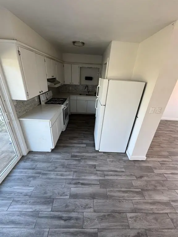 2512 Yorkshire Avenue, Moore, OK 73160 - Image #2