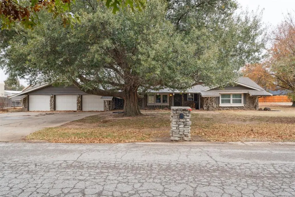 105 W Charlotte Drive, Oklahoma City, OK 73139 - Image #1