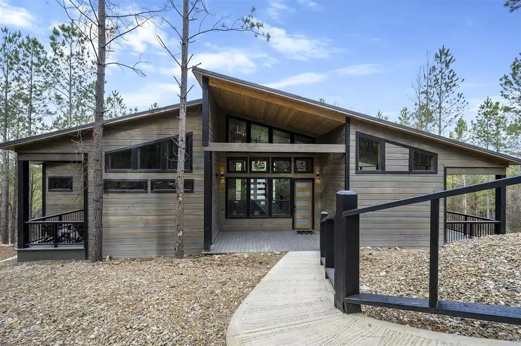 226 Uphilly Trail, Broken Bow, OK 74728 - Image #1