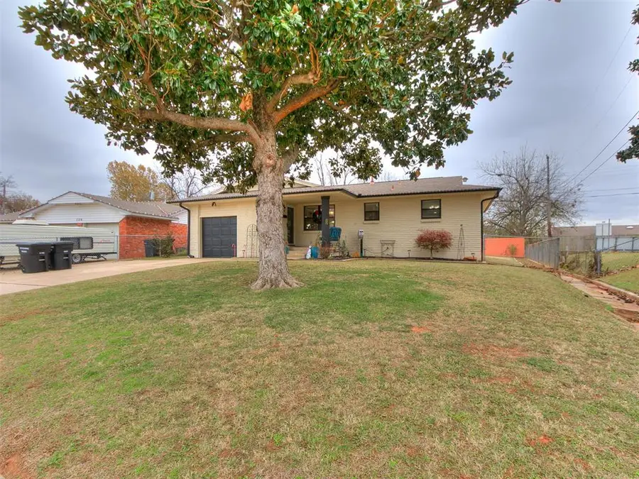 128 Platt Lane, Moore, OK 73160 - Image #2