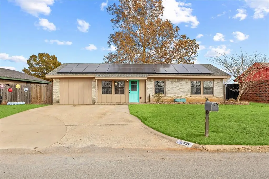 621 S 28th Street, Clinton, OK 73601 - Image #1