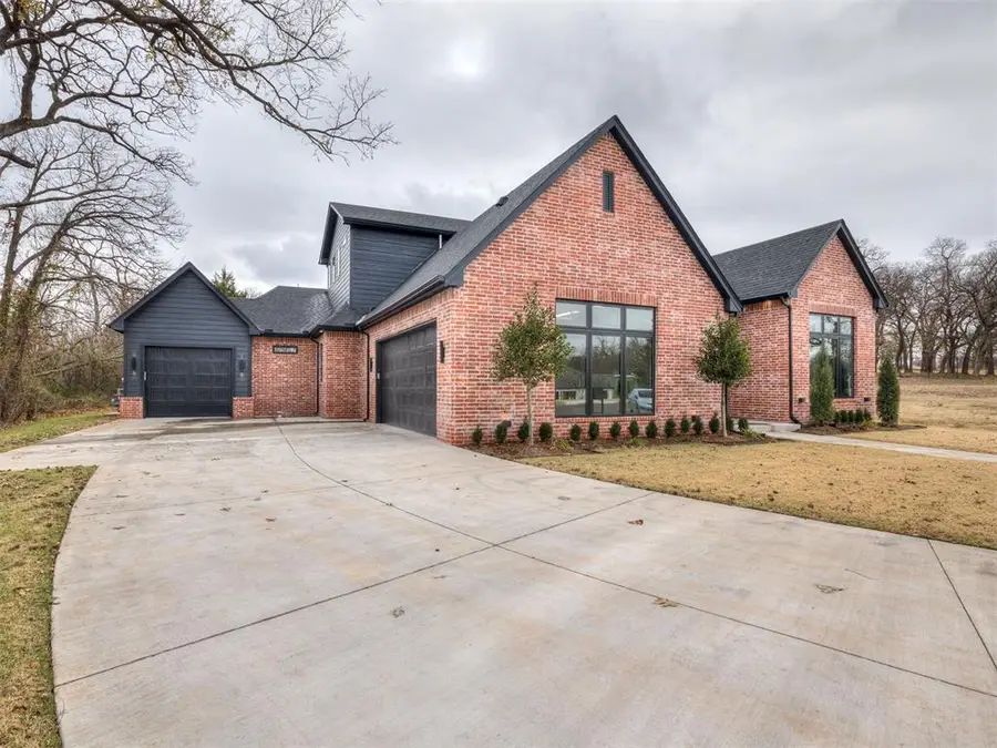 4400 Redbud Circle, Oklahoma City, OK 73111 - Image #2