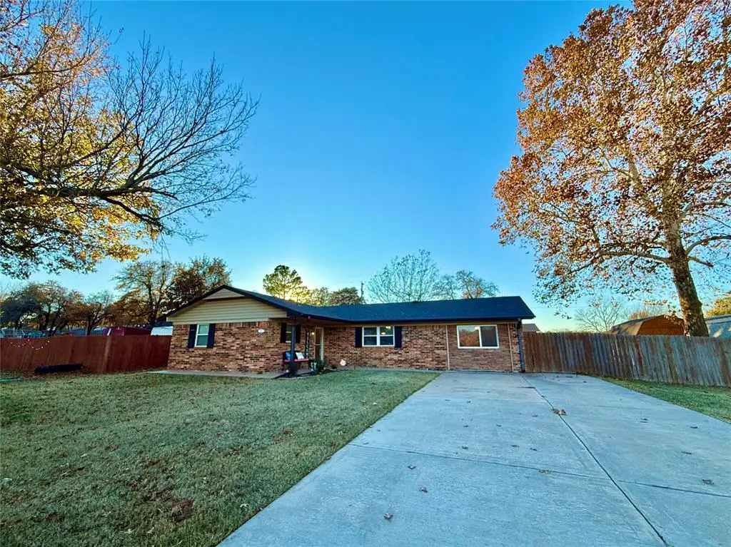 113 E Cool Springs Road, Rush Springs, OK 73082 - Image #1