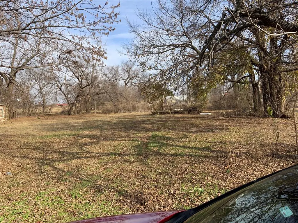 624 N 8th Street, Chickasha, OK 73018 - Image #1