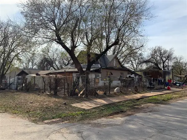 627 N 10th Street, Chickasha, OK 73018